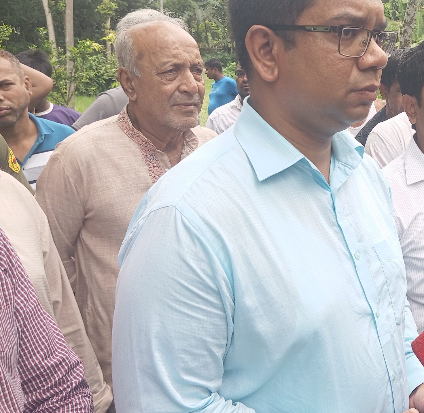 মনোহরদীতে পুকুরে ডুবে তিন শিশুর মৃত্যু: শোকসন্তপ্ত পরিবারের পাশে ইউএনও, আর্থিক সহায়তা প্রদান