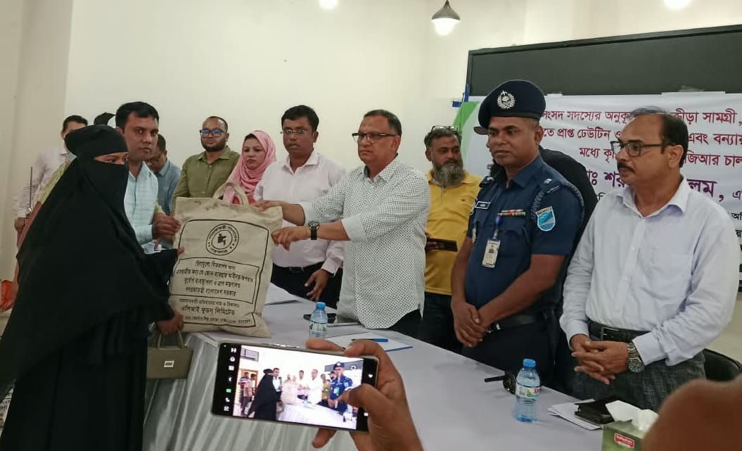 কুলিয়ারচরে গ্রীষ্মকালীন ক্রীড়া প্রতিযোগিতা উদ্বোধন ও সরকারি সহায়তা দিলেন প্রতিমন্ত্রী শরীফুল আলম এমপি